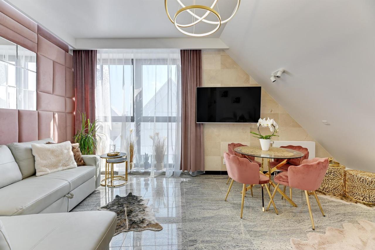 Granaria Kingdom & Happiness Premium Apartments By The River - Gratis Prosecco กดัญสก์ ภายนอก รูปภาพ
