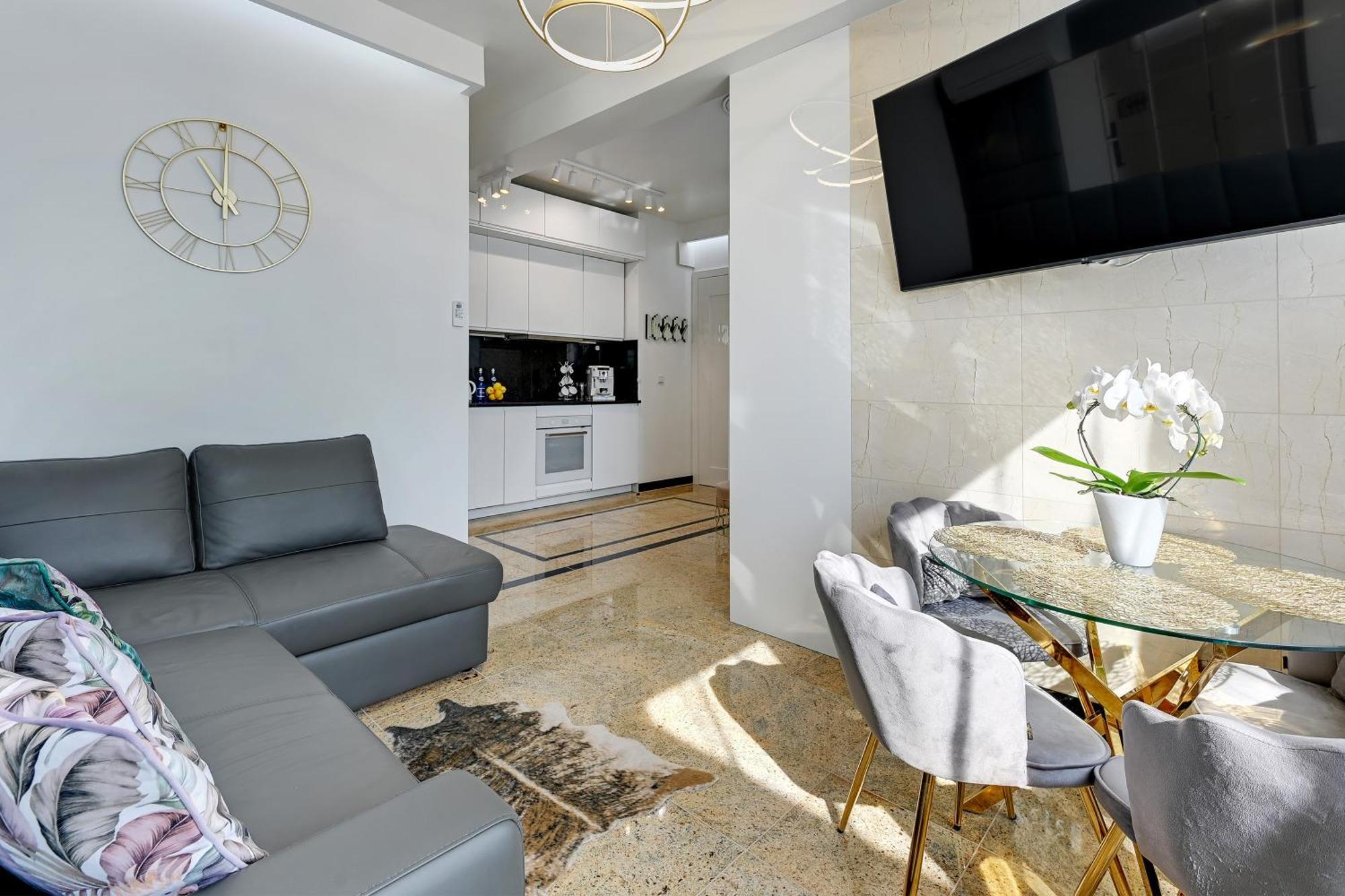 Granaria Kingdom & Happiness Premium Apartments By The River - Gratis Prosecco กดัญสก์ ภายนอก รูปภาพ