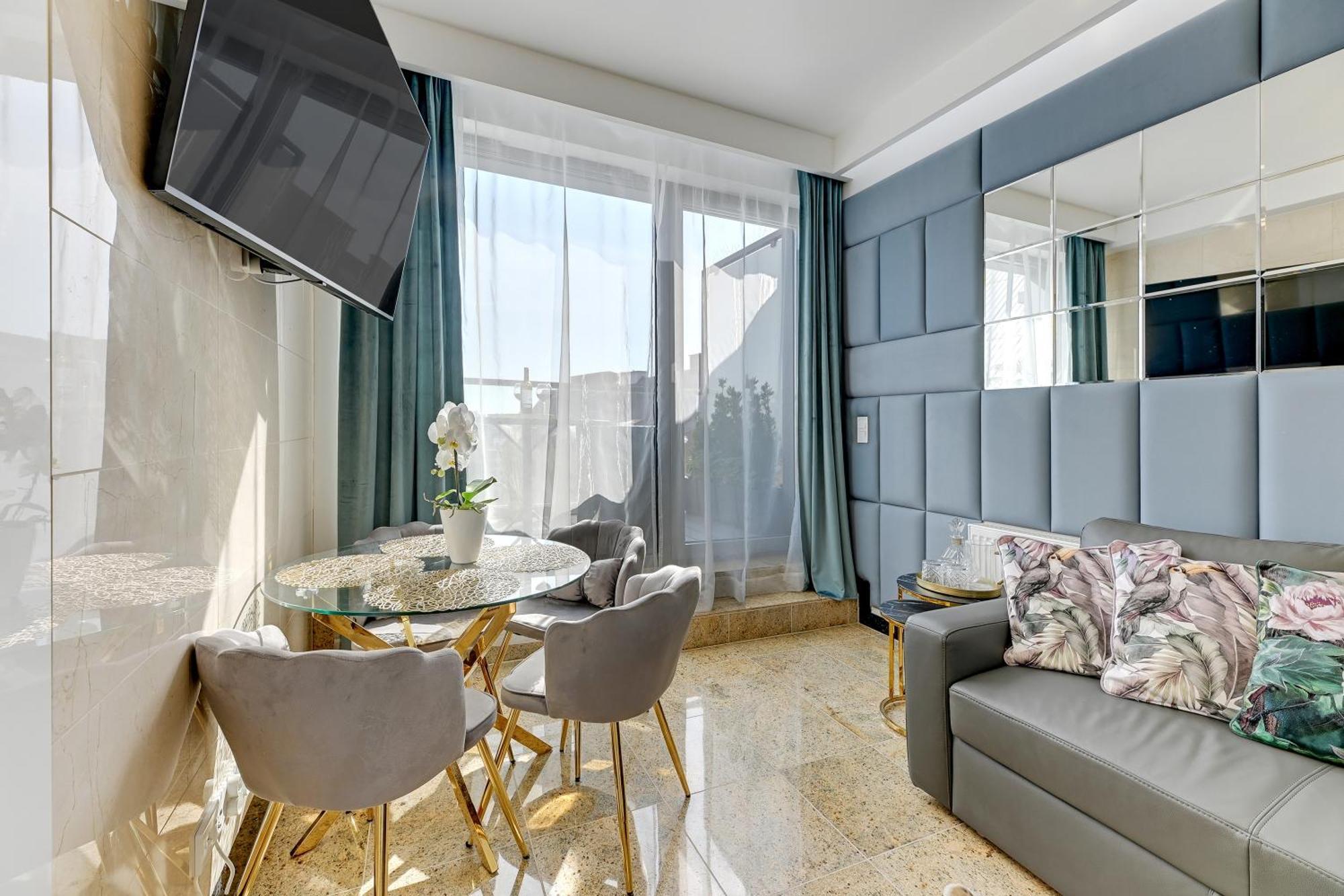 Granaria Kingdom & Happiness Premium Apartments By The River - Gratis Prosecco กดัญสก์ ภายนอก รูปภาพ