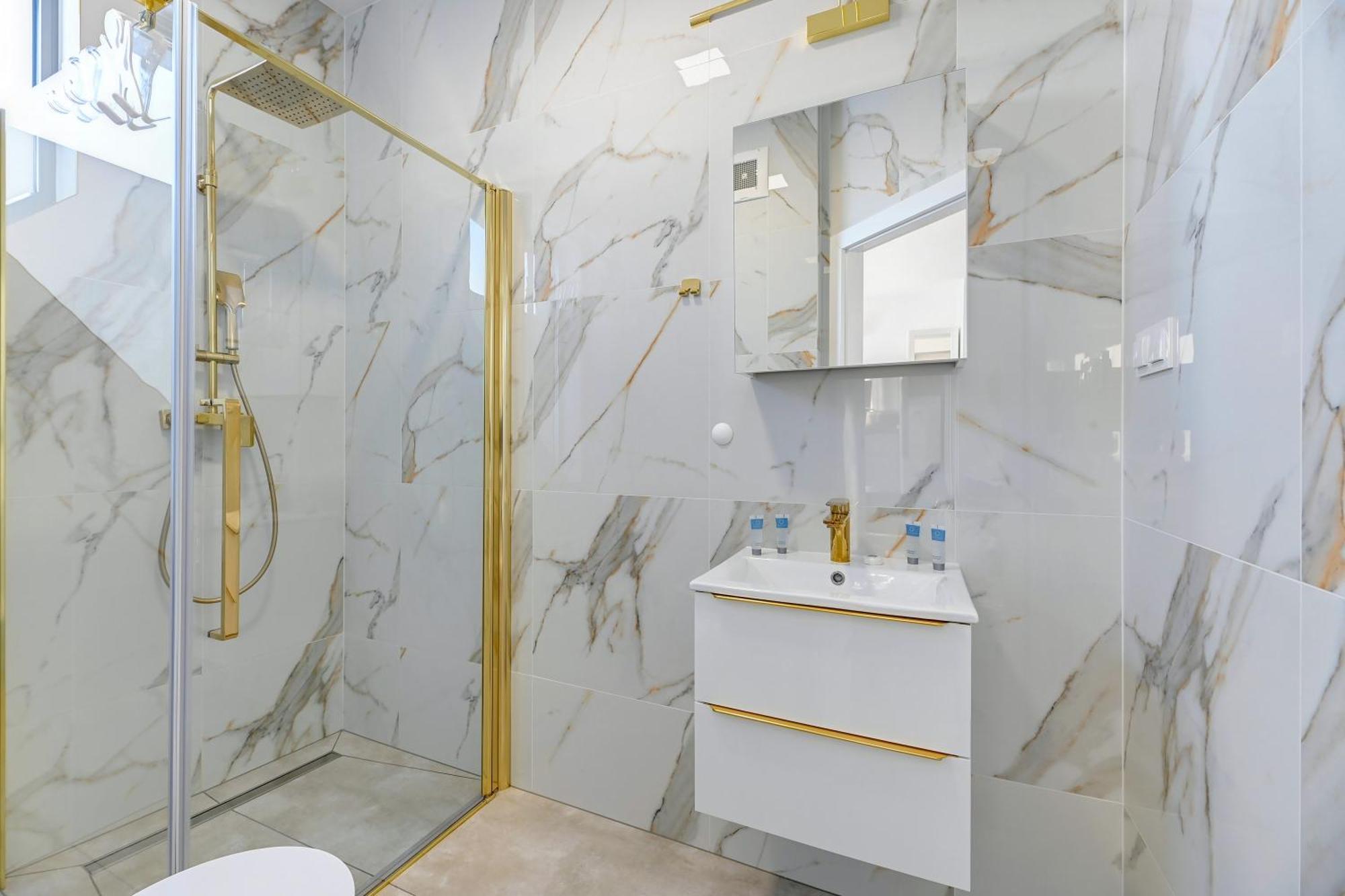 Granaria Kingdom & Happiness Premium Apartments By The River - Gratis Prosecco กดัญสก์ ห้อง รูปภาพ
